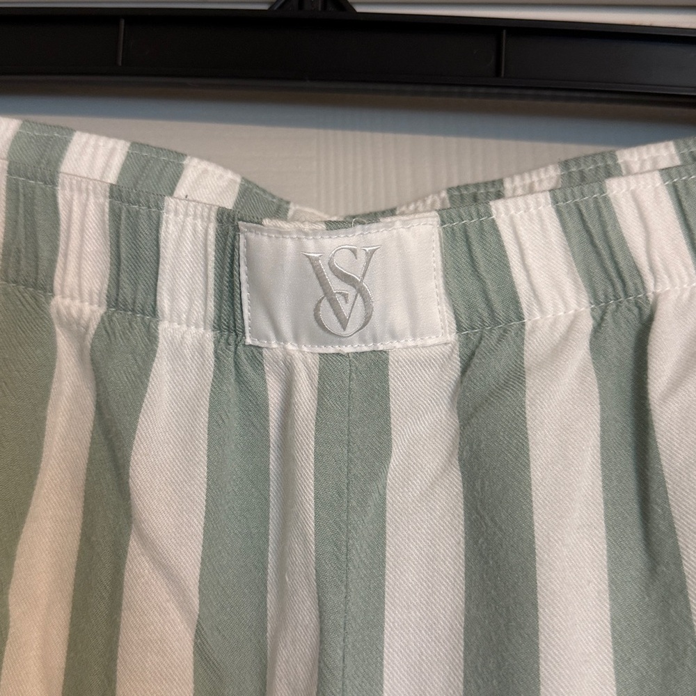 Victoria’s Secret Cotton Pajama Bottoms - Picture 4 of 8